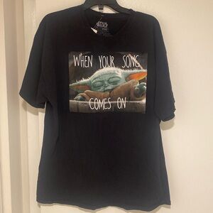 Star Wars  The Mandalorian Baby Yoda When Your Song Comes On T-Shirt
